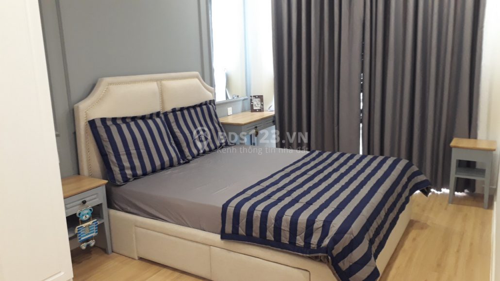 Cho thuê căn hộ 2 phòng ngủ nội thất cao cấp giá 25 tr/tháng